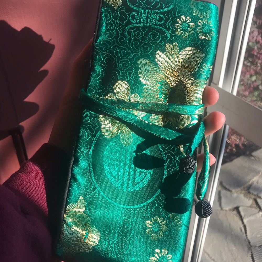 A travel bathroom/accessories kit